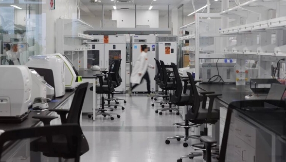 美科学家考虑“大逃离”，欧洲和加拿大成热门迁居地