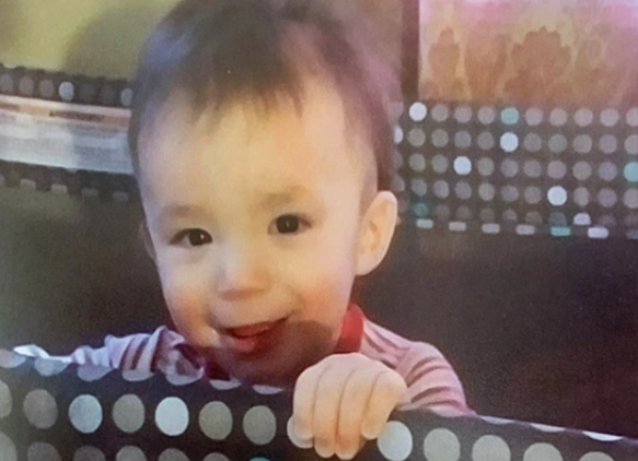 加拿大冷血父母疏忽致18个月儿子严重烫伤死亡:检控官求判8年刑