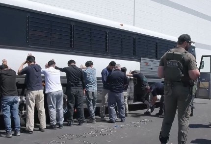 在美被拘留韩国人最早将于10日乘包机返韩