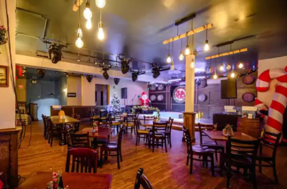 在加拿大花费$2.4万买厨师职位, 就能拿PR? 印度一家面临遣返!