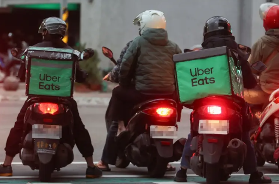 台湾青年斜杠潮近5成都兼职企业缺工考验雇主