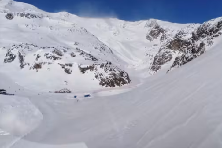 意大利阿尔卑斯山区发生多处雪崩 致4人死亡