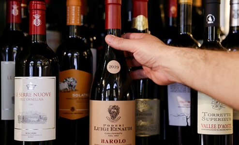 日本出口下滑遭意大利超越 半年出口额跌至第七