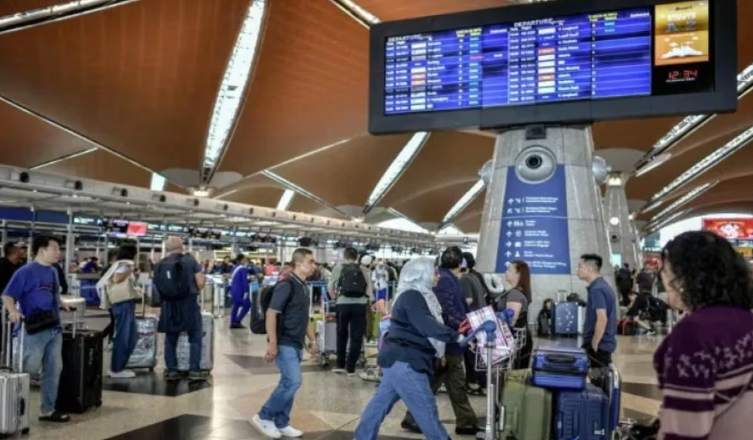 吉隆坡槟城机场启用二维码通关 新加坡等64国旅客可使用